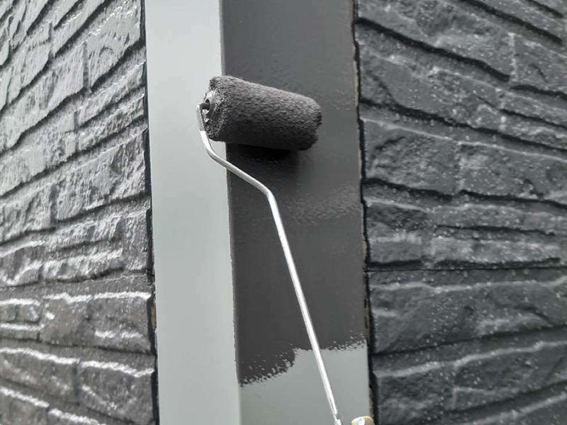 外壁塗装リフォーム施工中　出隅塗装｜滋賀でリフォームするなら匠工房