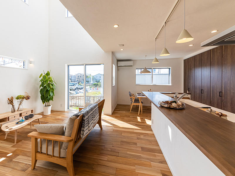 しっくいと無垢の家VENT完成 リビング・ダイニング|滋賀でリフォームするなら匠工房