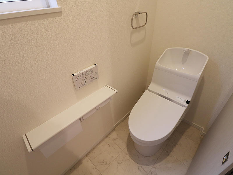 新築フォーセンス完成　2階トイレ｜滋賀で家を建てるなら