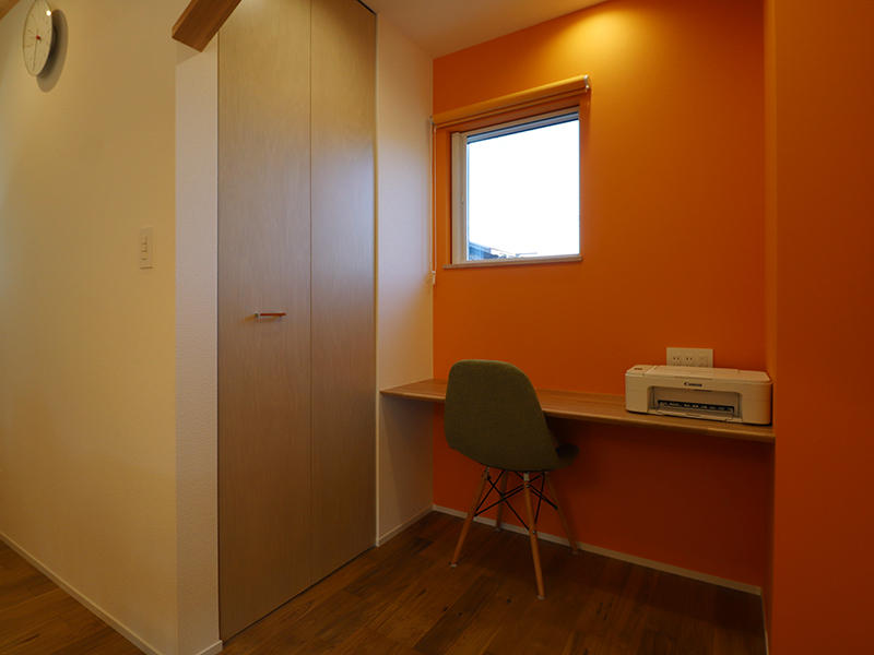 新築完成　書斎カウンター｜滋賀で家を建てるなら匠工房