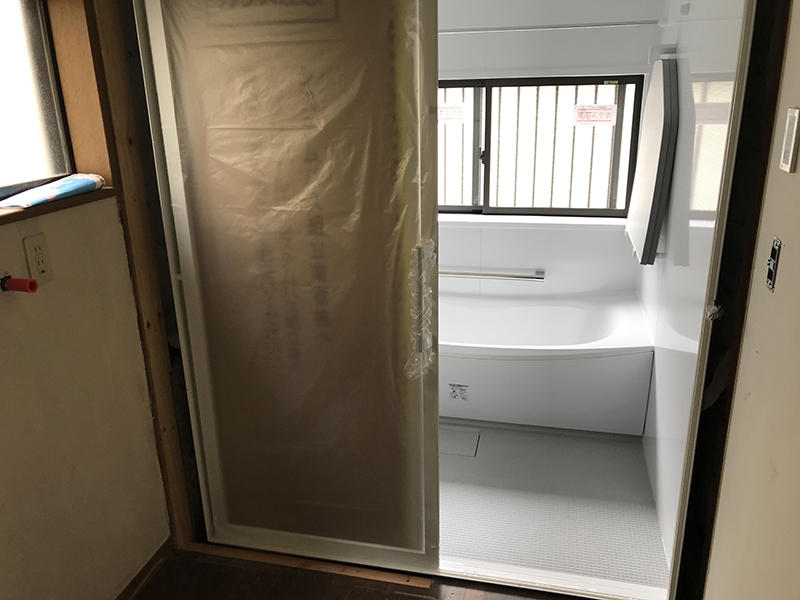 システムバスを組み立てます