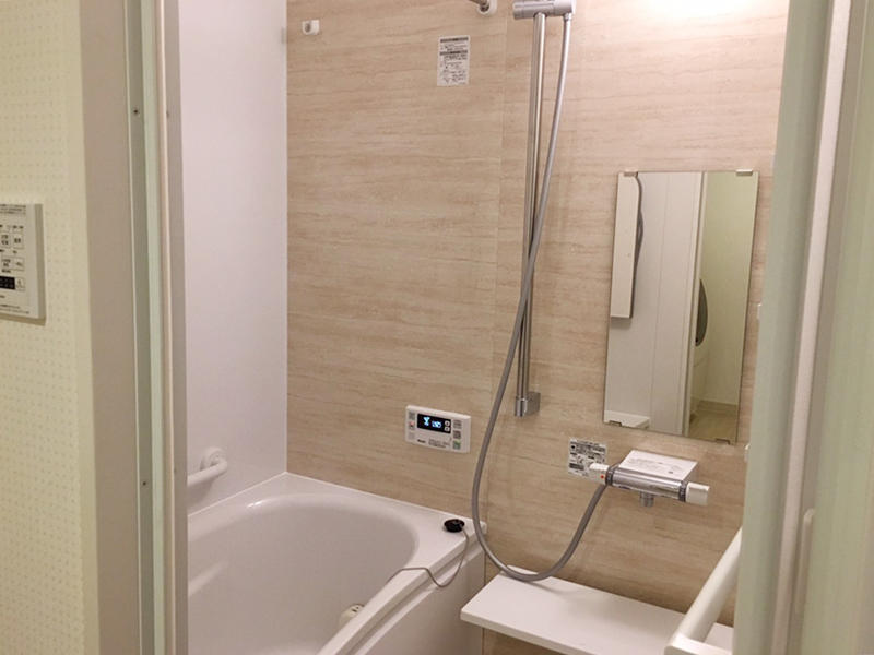 アクセント　パネル　お風呂　洗面