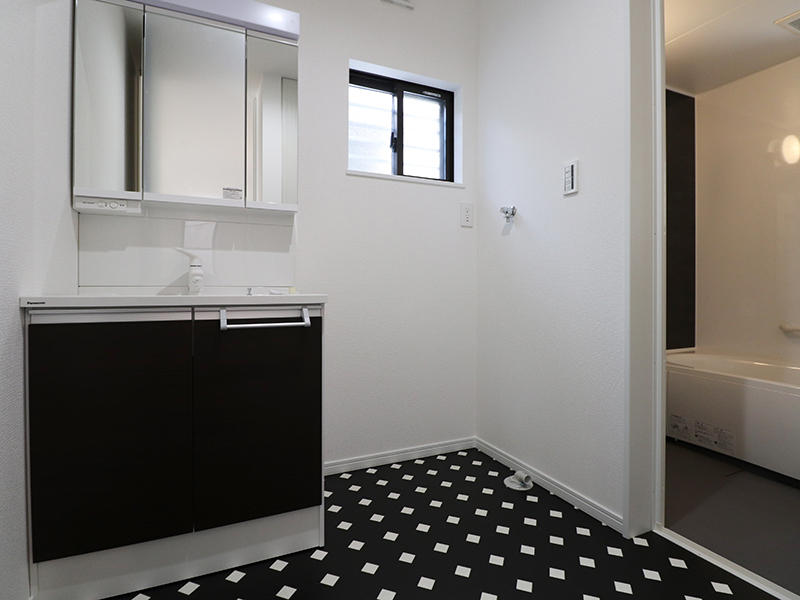 新築フォーセンス完成　洗面脱衣室｜滋賀で家を建てるなら匠工房