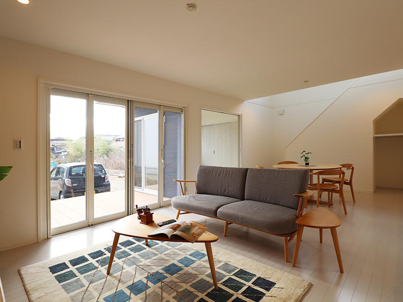 ゼロキューブ新築　リビング・ダイニング｜滋賀で家を建てるなら匠工房