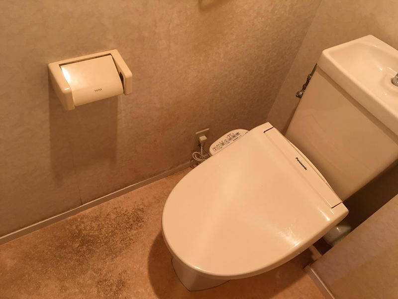 マンションリフォーム施工前　トイレ｜滋賀でリフォームするなら匠工房