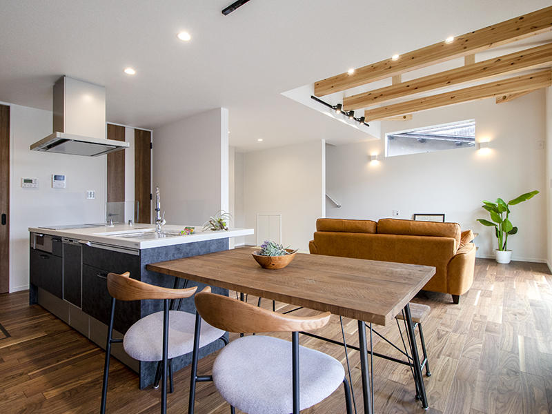 新築注文住宅完成　ダイニング・キッチン｜滋賀で家を建てるなら匠工房