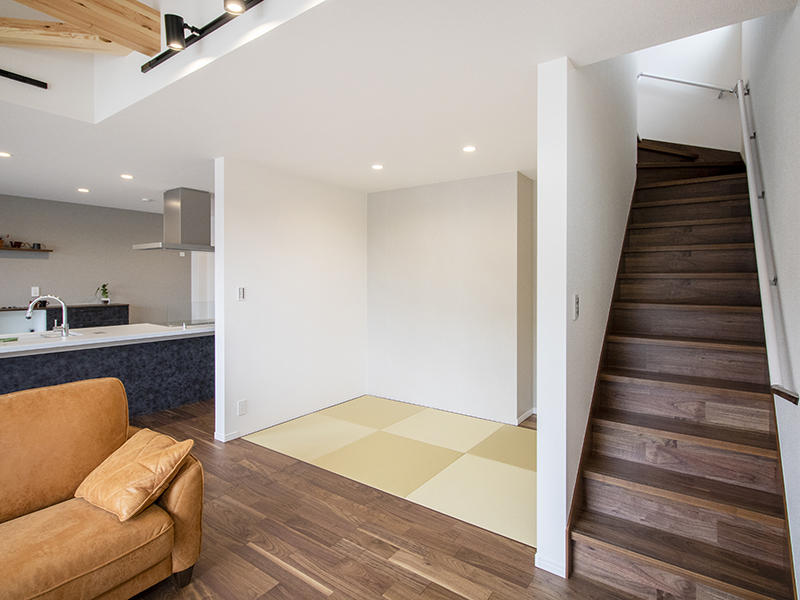 新築注文住宅完成　和室横階段｜滋賀で家を建てるなら匠工房