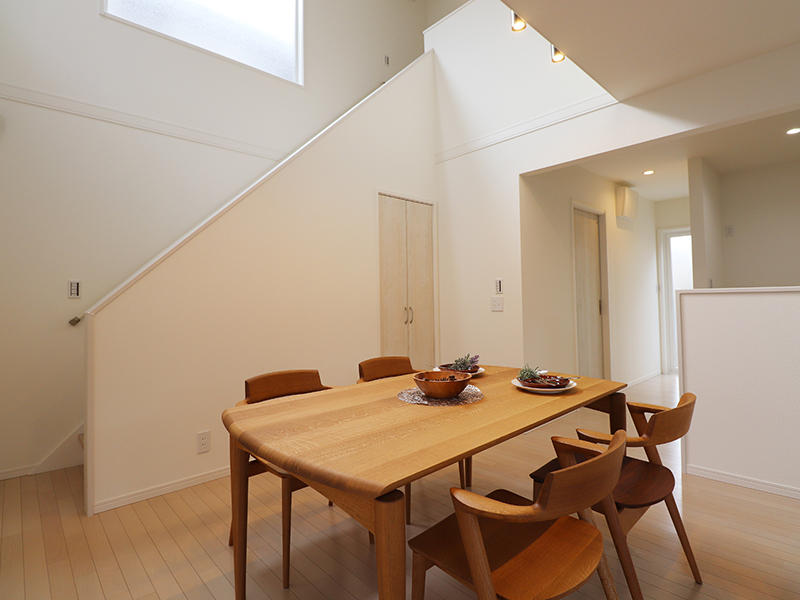 新築ゼロキューブ完成　ダイニング｜滋賀で家を建てるなら匠工房