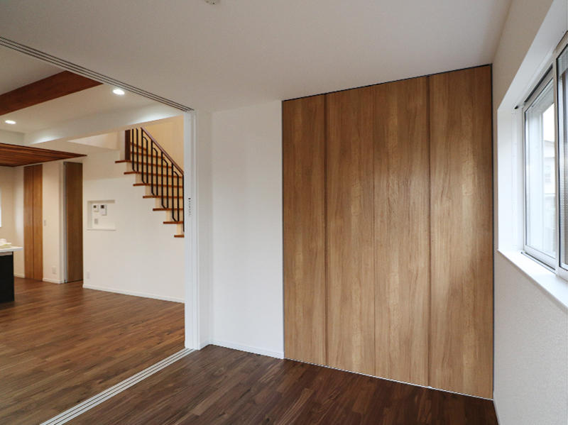 新築フォーセンス完成　リビング横洋室｜滋賀で家を建てるなら匠工房