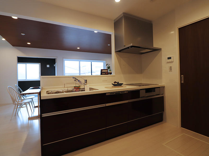 ゼロキューブ完成　キッチン｜滋賀で家を建てるなら匠工房