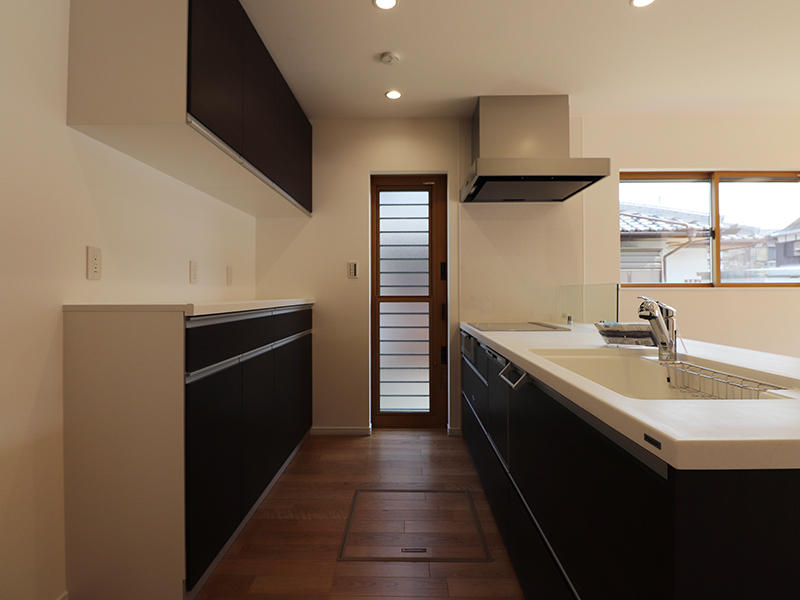 キッチンスペースは広々とりました