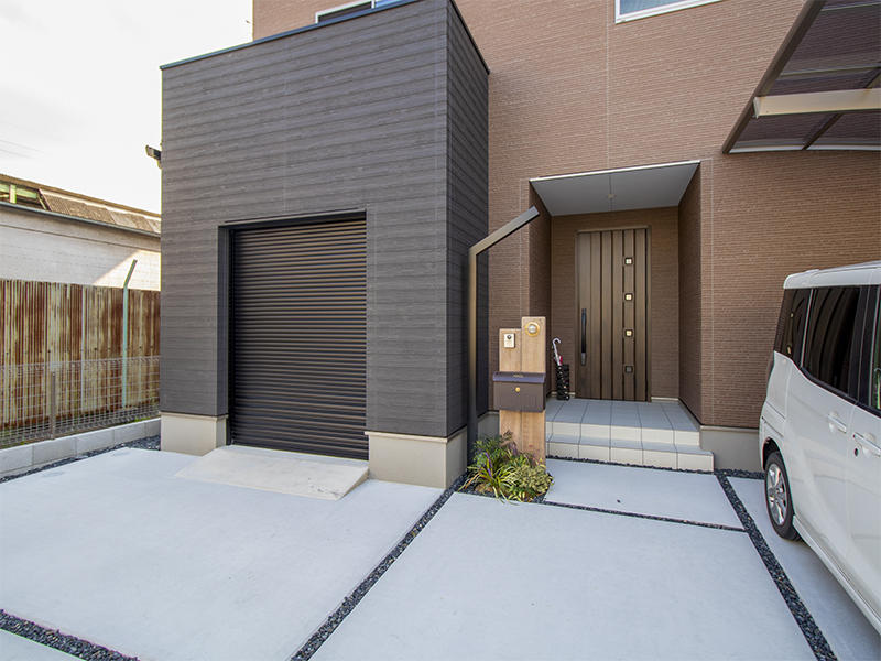 新築注文住宅完成　アプローチ｜滋賀で家を建てるなら匠工房