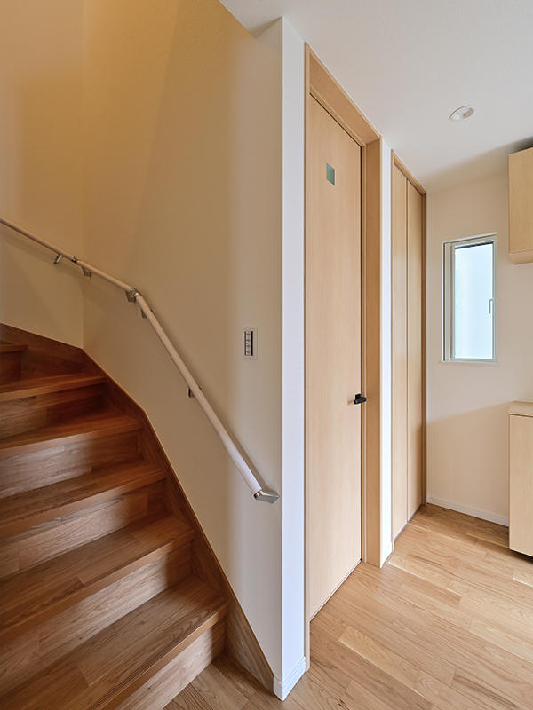 注文住宅新築完成　階段｜滋賀で家を建てるなら匠工房