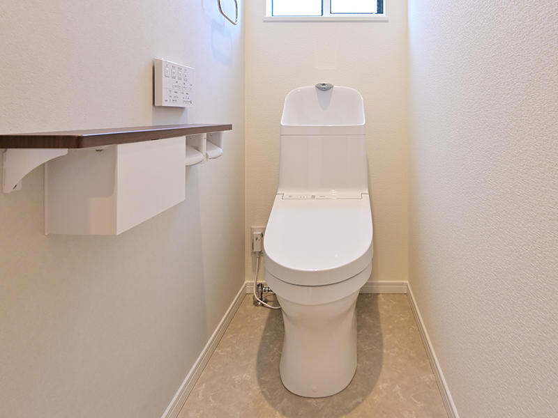 注文住宅新築完成　2階トイレ｜滋賀で家を建てるなら匠工房