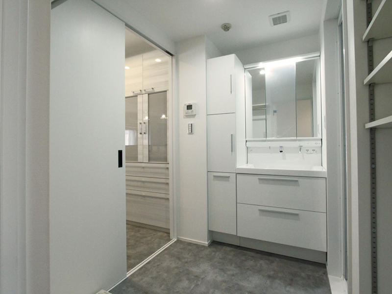 洗面所　洗面台　脱衣室　浴室