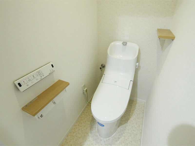 3口IH キッチン トイレ リクシル