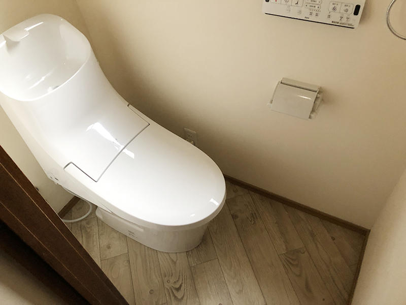 トイレリフォーム完成　リクシル　オリジナルトイレ｜滋賀でリフォームするなら匠工房