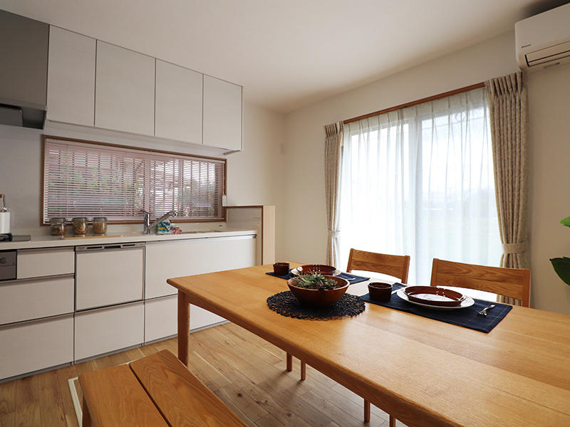 新築フォーセンス完成　ダイニング・キッチン｜滋賀で家を建てるなら匠工房