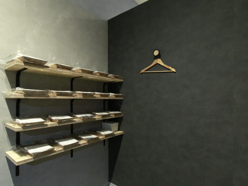 草津市 BBYB様メンテナンス　個室内の収納棚はお客様が簡単に取り出せるようOPENな設計に｜滋賀や京都で店舗リフォームなら匠工房