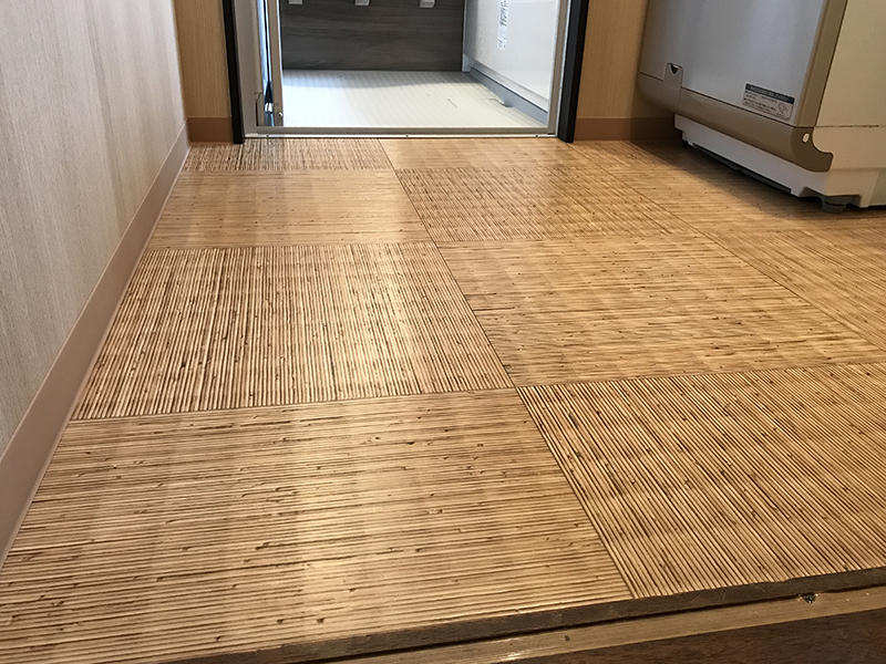 床はクッションフロアを貼りました