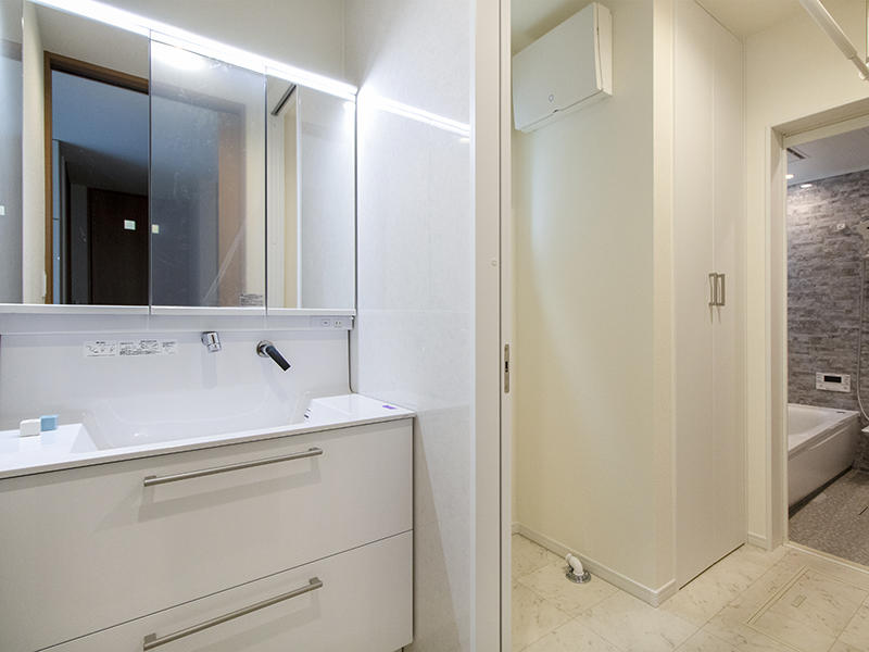 注文住宅新築完成　洗面台｜滋賀で家を建てるなら匠工房