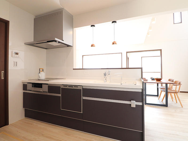 新築ゼロキューブ完成　システムキッチン｜滋賀で家を建てるなら匠工房