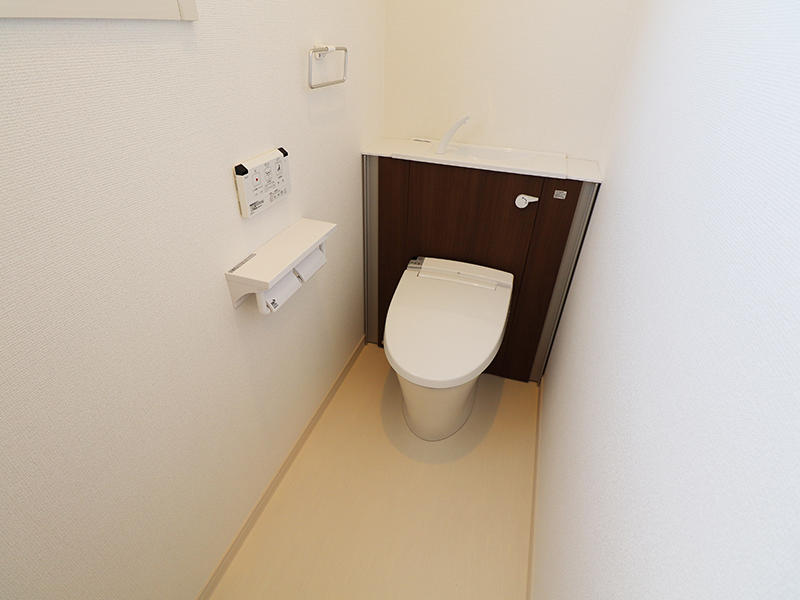 ゼロキューブ新築完成　1階：トイレ｜滋賀で家を建てるなら匠工房