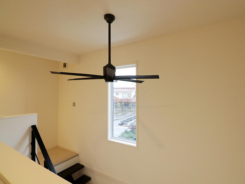 ゼロキューブ新築完成　シーリングファン｜滋賀で家を建てるなら匠工房