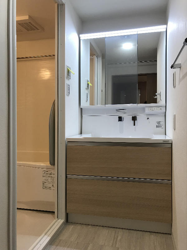 マンションリフォーム完成　洗面台　ハウステック　ココッシュ｜滋賀でリフォームするなら匠工房