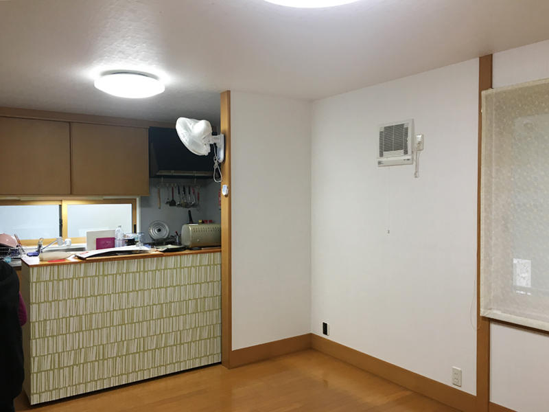 リビング　ダイニング　フェンス　クロス