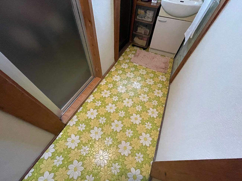 フローリングリフォーム施工前　洗面｜滋賀でリフォームするなら匠工房