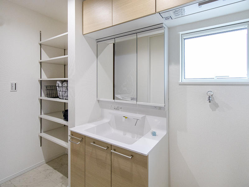 新築注文住宅完成　洗面化粧台｜滋賀で家を建てるなら匠工房