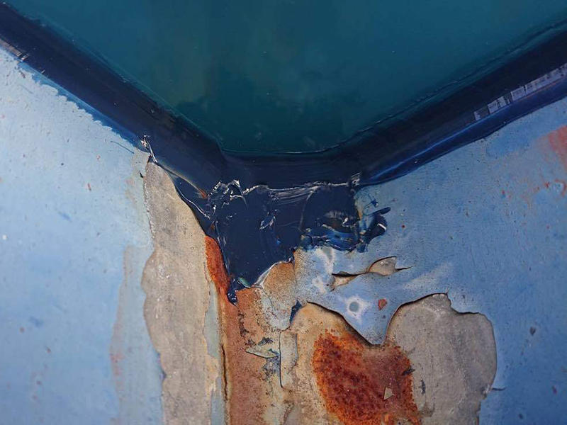 雨漏れリフォーム施工中　屋根の部分を埋めます｜滋賀でリフォームするなら匠工房