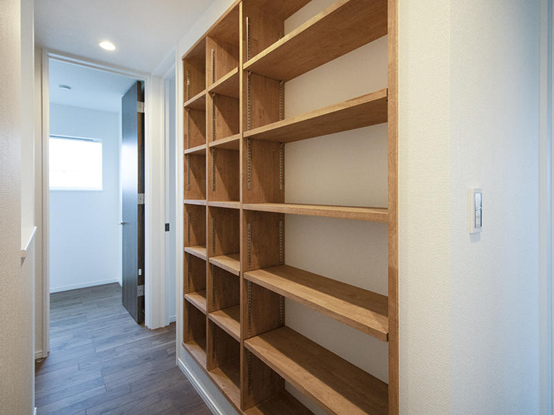 新築注文住宅完成　廊下収納｜滋賀で家を建てるなら匠工房