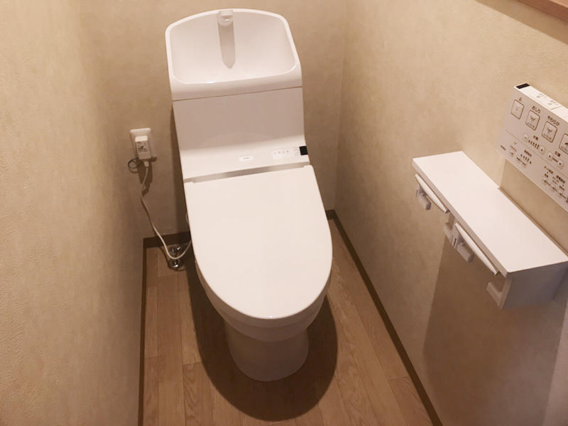 節水タイプの一体型トイレ.JPG