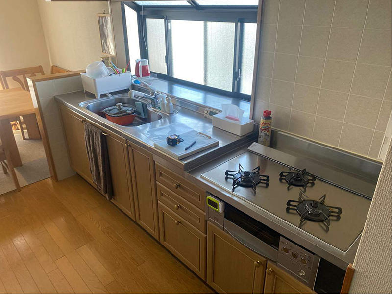 キッチンリフォーム施工前　ガスコンロ｜滋賀でリフォームするなら匠工房