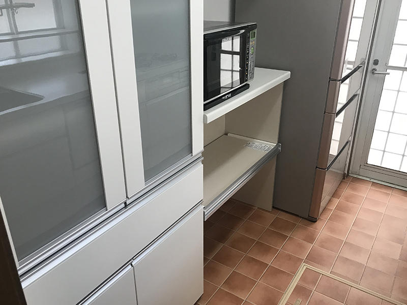 カップボードはたっぷり収納