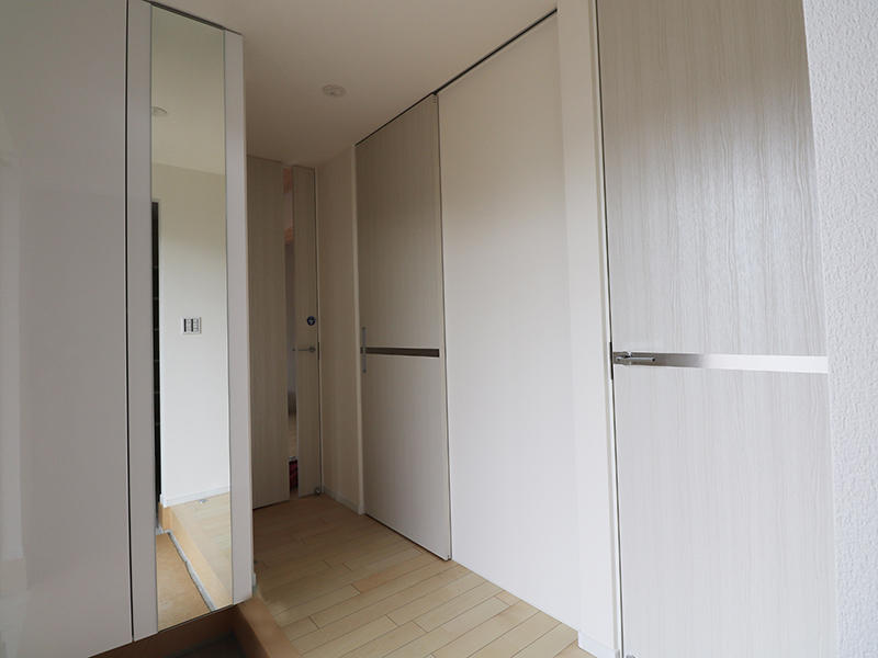 新築フォーセンス完成　玄関ホールスペース｜滋賀で家を建てるなら