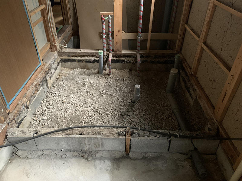 お風呂リフォーム施工中 お風呂・脱衣室解体|滋賀でリフォームするなら匠工房