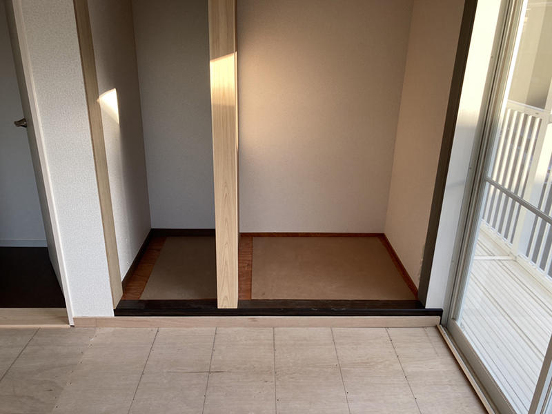 洋室から和室リフォーム施工中　床の間を造作｜滋賀でリフォームするなら匠工房