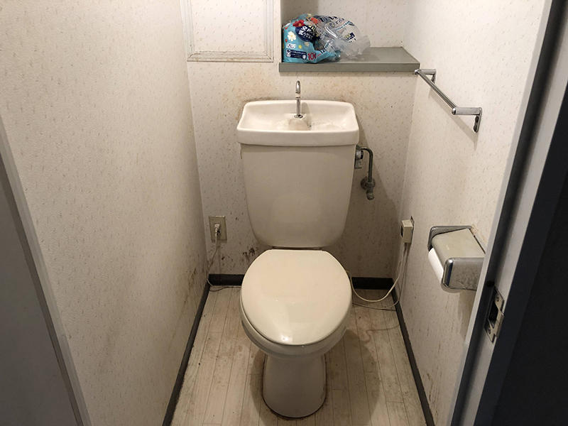 マンションリフォーム施工前　トイレ｜滋賀でリフォームするなら匠工房