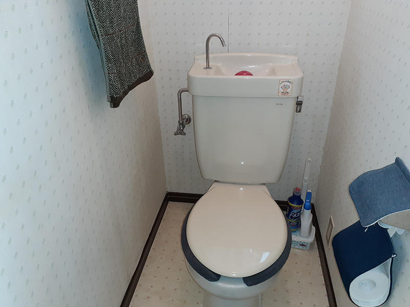トイレリフォーム施工前　分離型トイレ｜滋賀でリフォームするなら匠工房