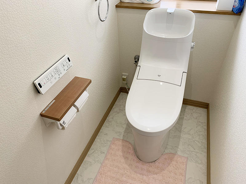 水まわりリフォーム完成　トイレ　リクシル　オリジナルトイレ｜滋賀でリフォームするなら匠工房
