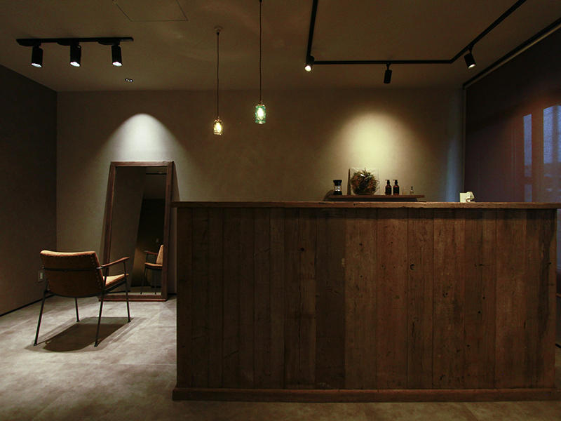 優好美容室様　夜は雰囲気がガラリと変わります｜滋賀や京都で店舗リフォームなら匠工房