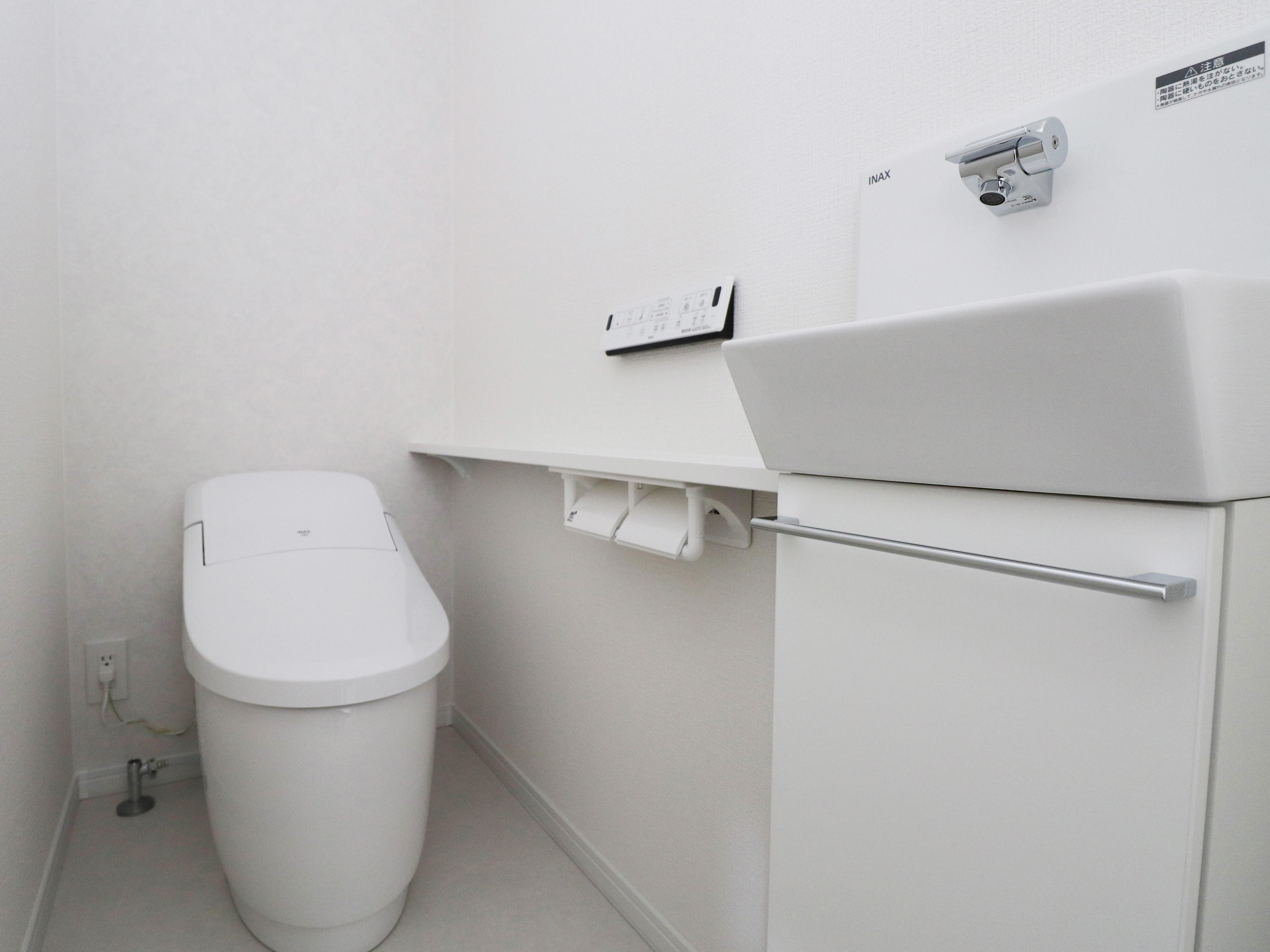 新築フォーセンス完成　2階トイレ｜滋賀で家を建てるなら匠工房