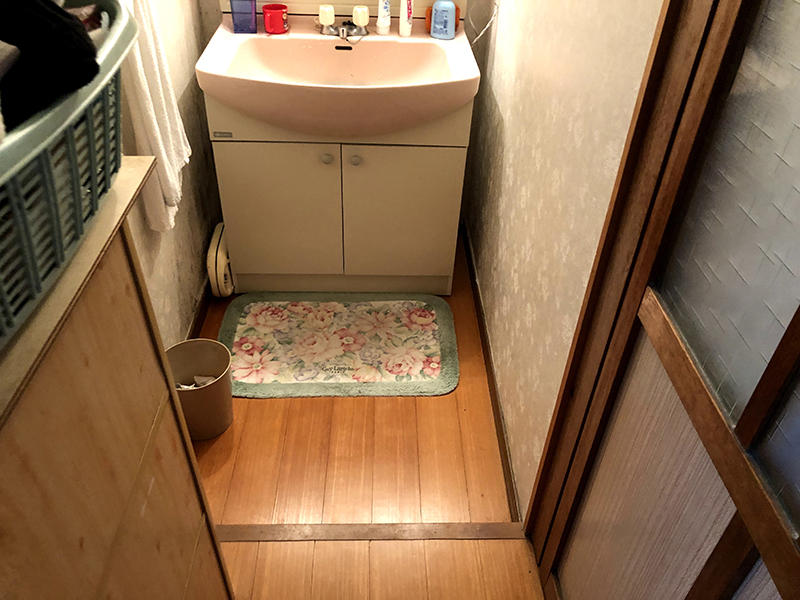 施工前　洗面所