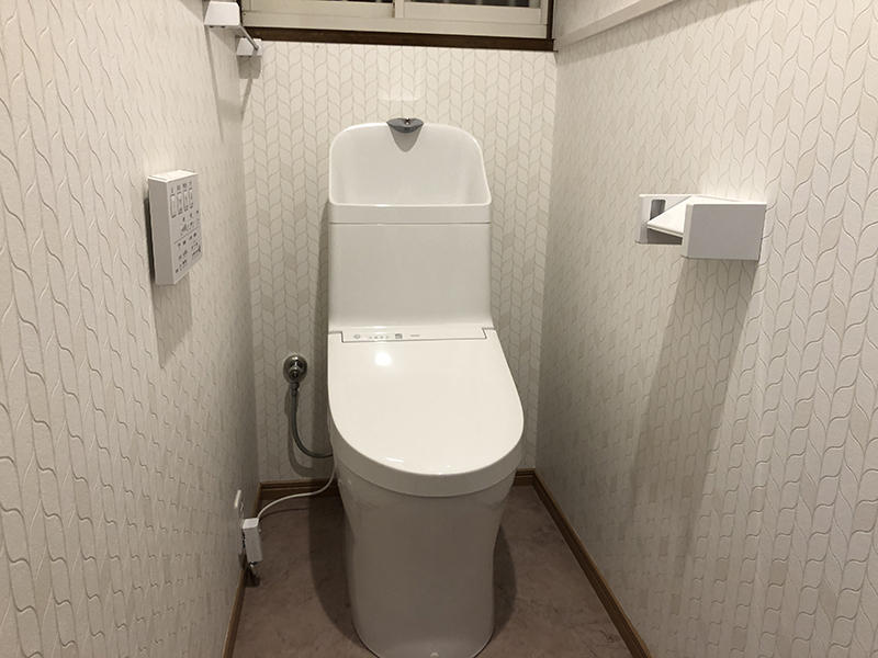 水まわりリフォーム完成　トイレ　ＴＯＴＯ　ＺＪ｜滋賀でリフォームするなら匠工房