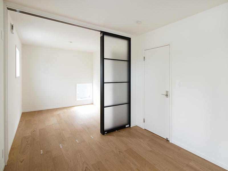 ゼロキューブ新築完成　洋室｜滋賀で家を建てるなら匠工房