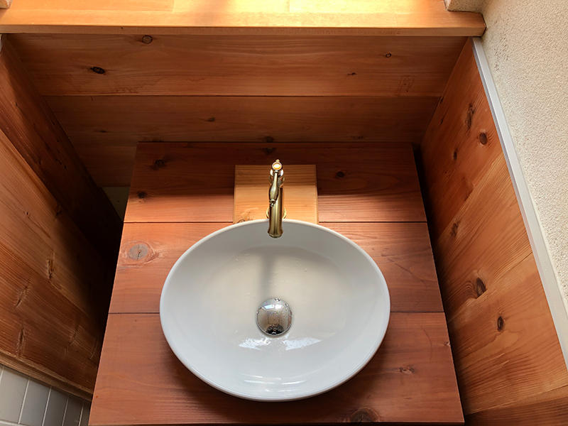 トイレリフォーム完成　手洗いボール｜滋賀でリフォームするなら匠工房