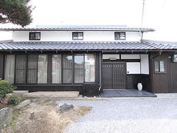 古材を活かした最新空間